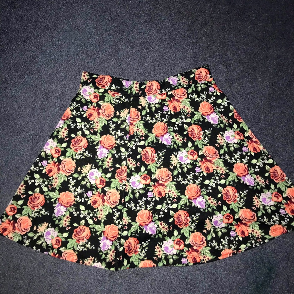 Floral black mini skirt